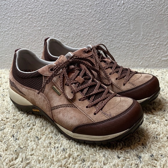DANSKO Women's Paisley Suede Waterproof Sneakers EU 39 - Picture 1 of 11